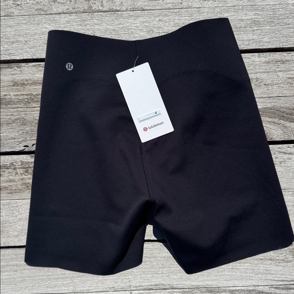 Lululemon Glow Up Super-High-Rise Short 6